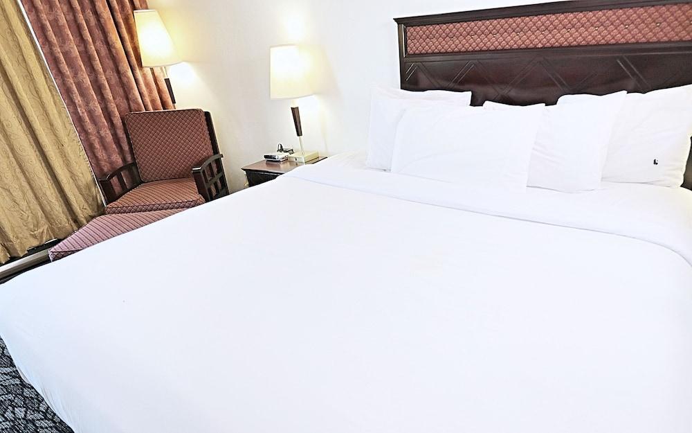 Lelux Hotel Μόντρεαλ Εξωτερικό φωτογραφία
